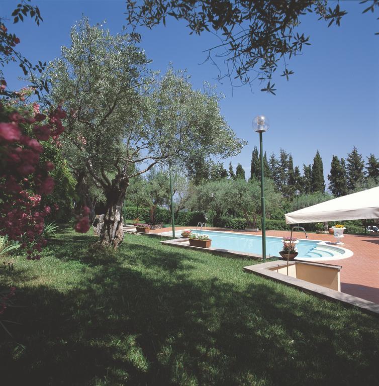 Hotel Villa Vecchia Monte Porzio Catone Exterior foto